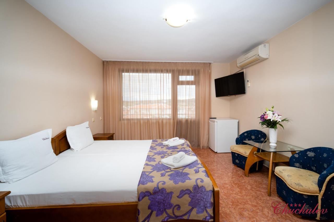 Hotel Chuchulev ソゾポル エクステリア 写真