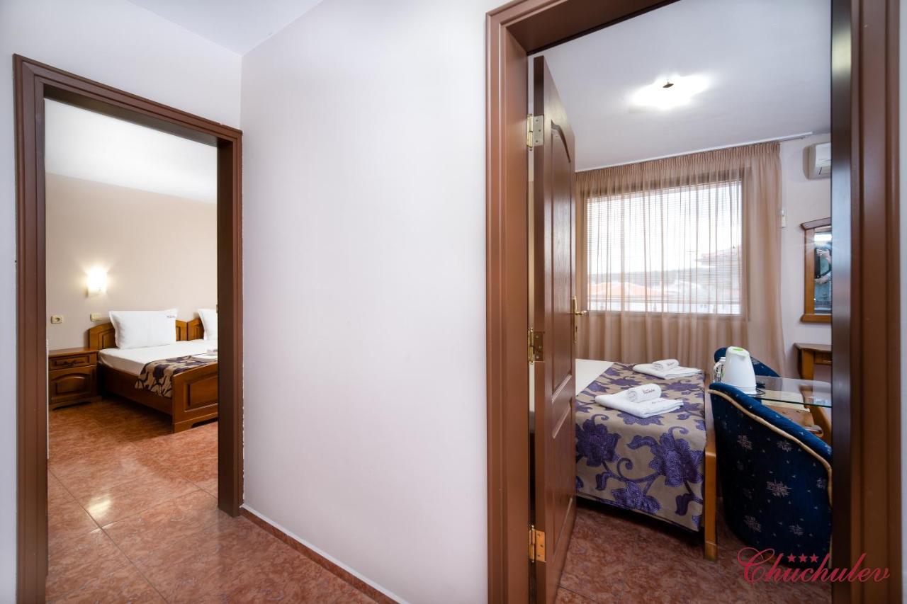 Hotel Chuchulev ソゾポル エクステリア 写真