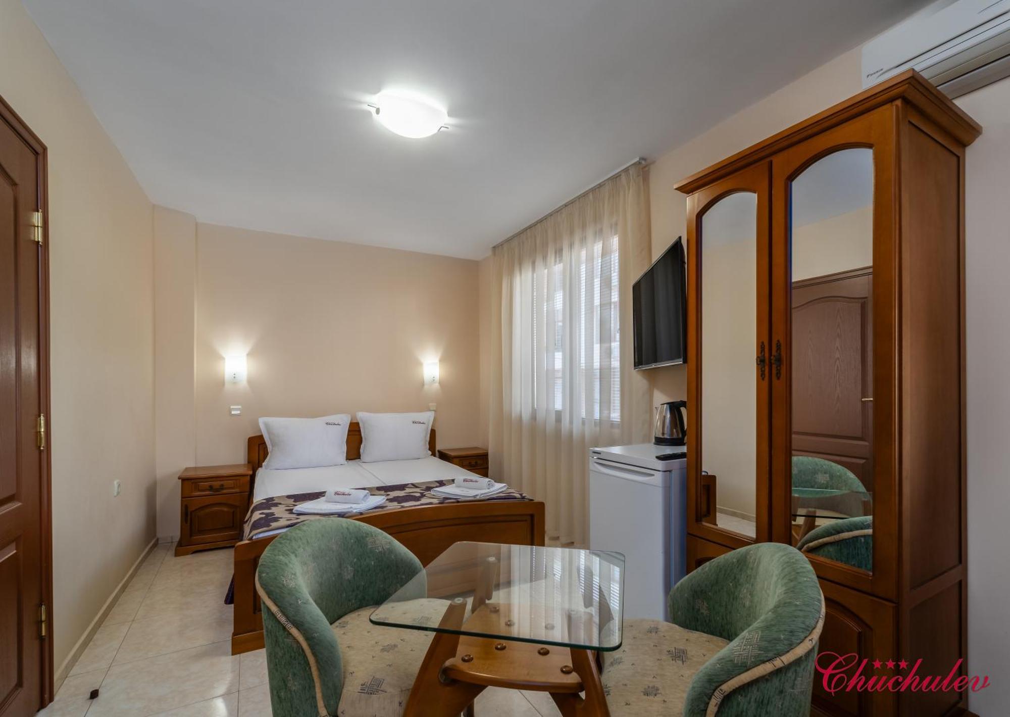 Hotel Chuchulev ソゾポル エクステリア 写真