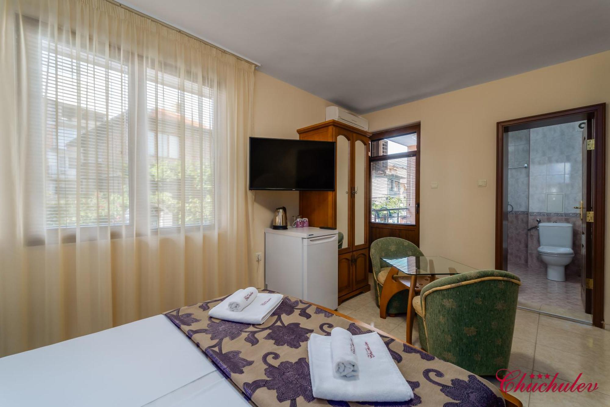 Hotel Chuchulev ソゾポル エクステリア 写真